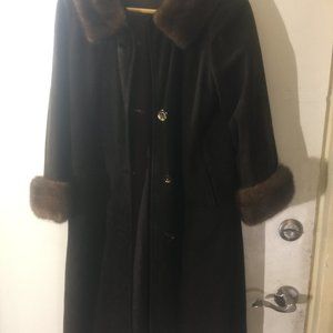 Suede leather coat with genuine fur collar